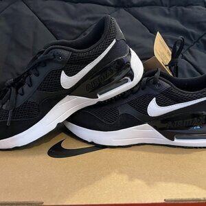 🔥👟 Nike Air Max Black/White – Size 6.5Y (Women’s 8) – Brand New